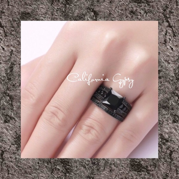 925 Sterling Silver Princess Cut Black Sapphire Ring Set - Picture 3 of 9